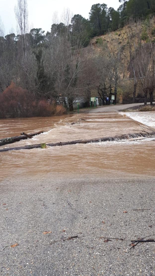 'Helena' deja cortes de luz y de carreteras, ríos desbordados y multitud de incidencias