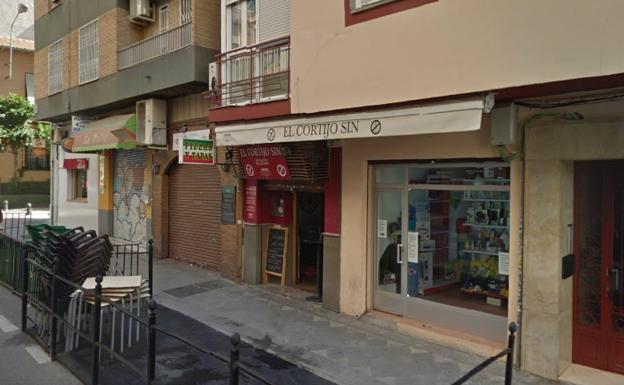 Las dueñas de un restaurante de Granada denuncian el «boicot» de un grupo de taxistas