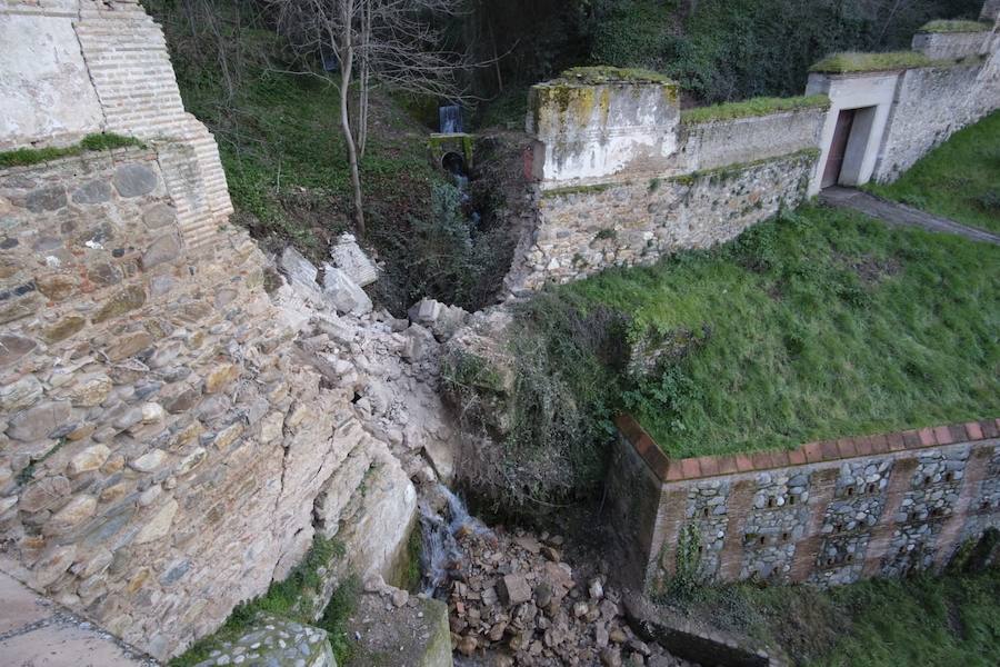 Cae un trozo de muro del barranco de Fuentepeña junto a la cuesta del Rey Chico