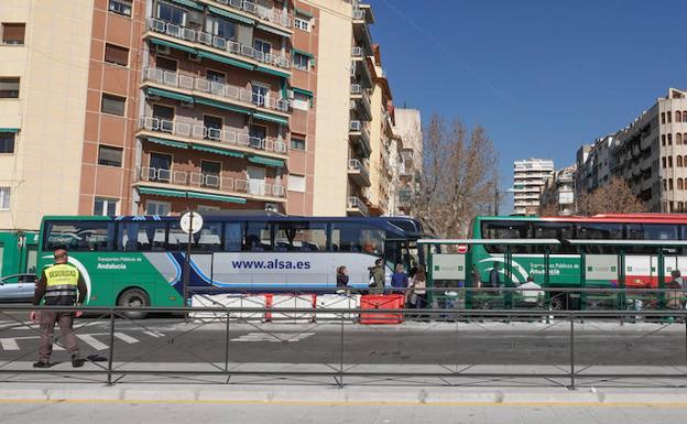 La parada en Andaluces resta 42 buses a Marín Ocete