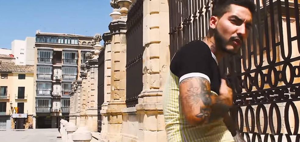 El rapero de Torredonjimeno que presume de Jaén en sus videoclips