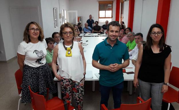 Solo dos concejales del PSOE en la capital repiten en la lista a las municipales