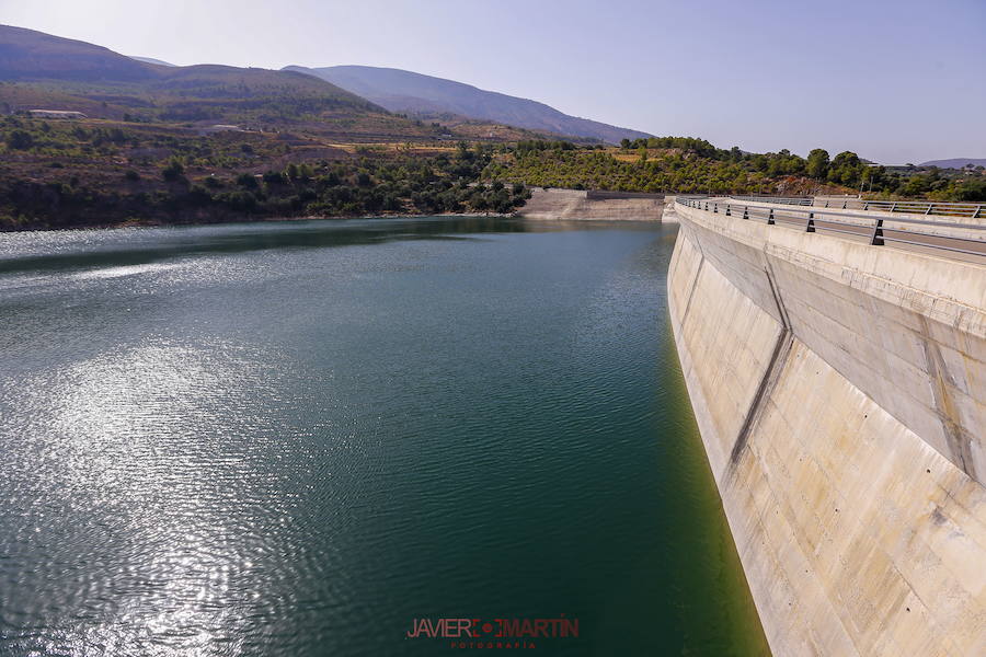 El fantasma de un supuesto trasvase del agua de Rules a Almería hace saltar las alarmas en la Costa de Granada