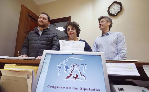 Podemos propone castigar con cárcel los casos irregulares de 'puertas giratorias'