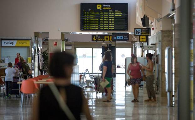 La ampliación horaria del aeropuerto aumentaría las conexiones con Granada