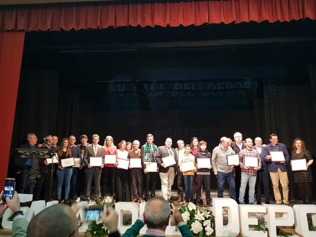 Homenaje a los deportistas tosirianos