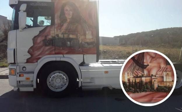 El camión con más de dos millones de kilómetros que lleva la Alhambra por toda Europa