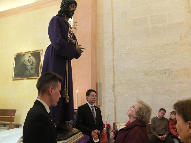 Almería rinde devoción al Jesús Cautivo