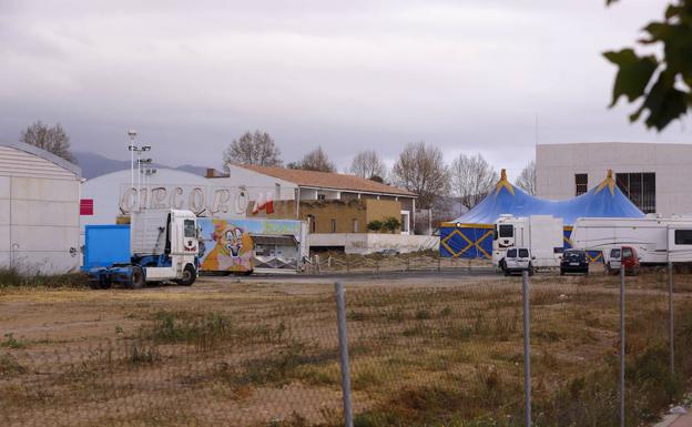El circo Roma podrá actuar tras llevarse a los animales fuera de Motril