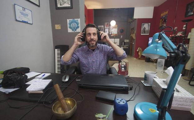 La razón por la que deberías dejar por escrito cuáles son tus canciones favoritas