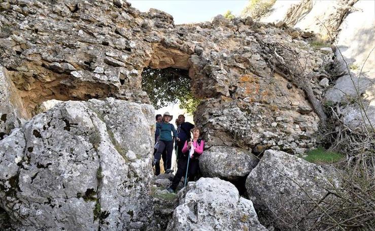 Así es la 'ruta troglodita' por Guadix con un espectacular atardecer