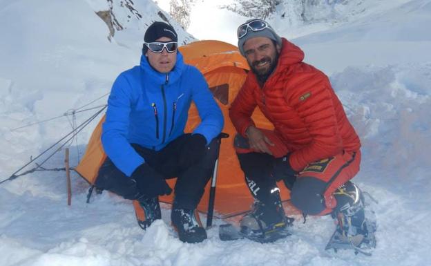 Hallados sin vida los cuerpos de los dos alpinistas desaparecidos en el monte Nanga Parbat