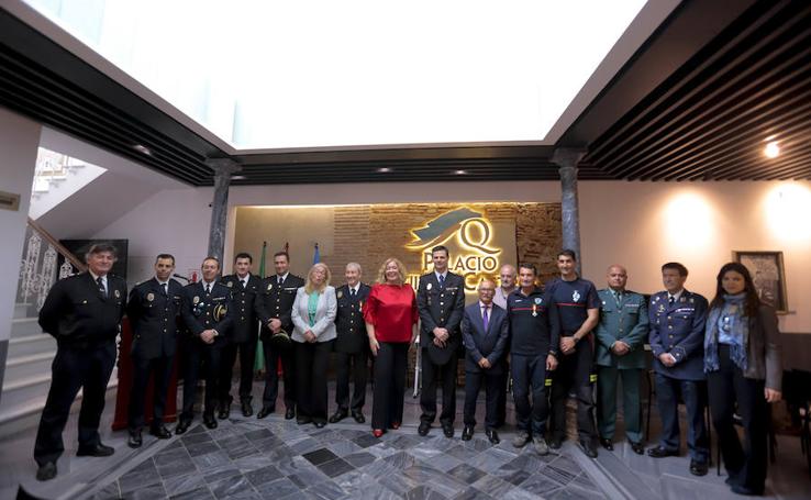 Motril reconoce el trabajo de sus bomberos