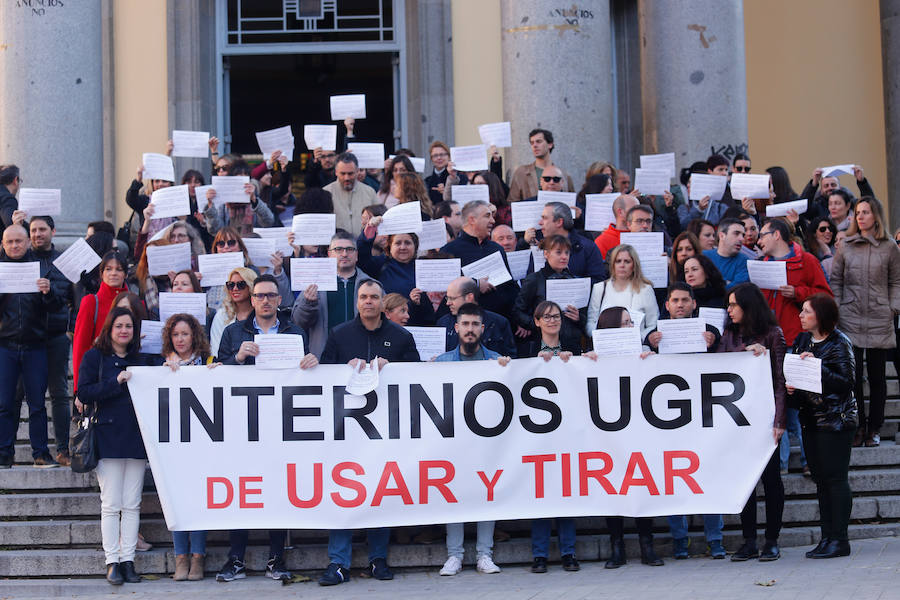 Protestas en la UGR de los trabajadores interinos
