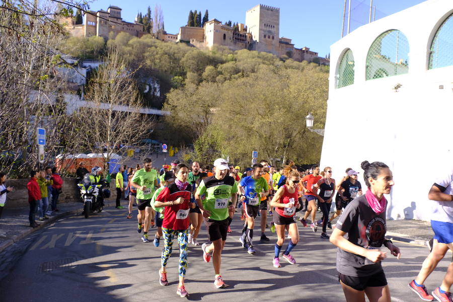 Una exigente carrera cruza el Centro de Granada, el Albaicín y el Sacromonte