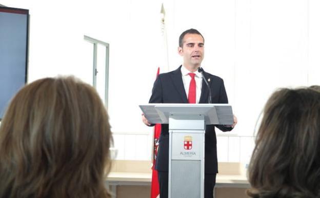 IU denuncia al alcalde ante la Junta Electoral Central por difundir logros fuera del plazo establecido