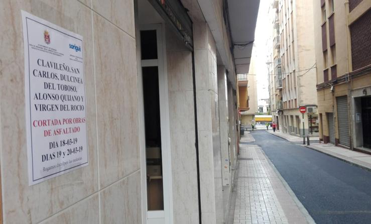 Traslado múltiple de coches desde la avenida Cervantes