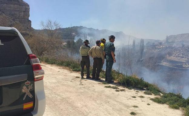 La Guardia Civil investiga a dos personas por sendos incendios forestales en Galera y Capileira