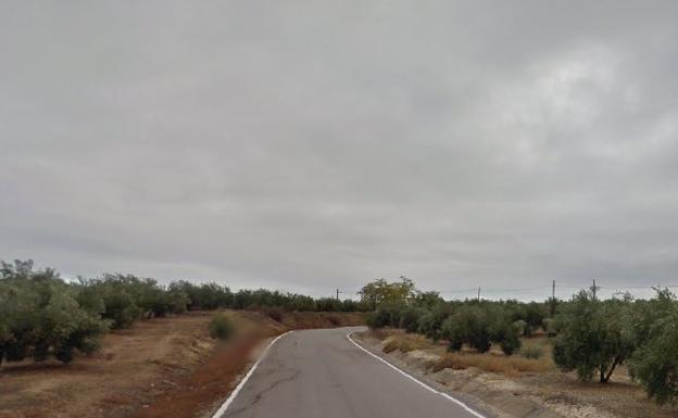 Muere un joven de 25 años al volcar un vehículo en Lopera (Jaén)