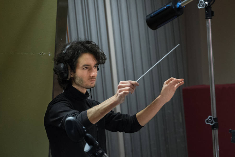 Pasión granadina en el mundo del cine: «Cuando estoy frente a la orquesta grabando mi música hace que todo merezca la pena»