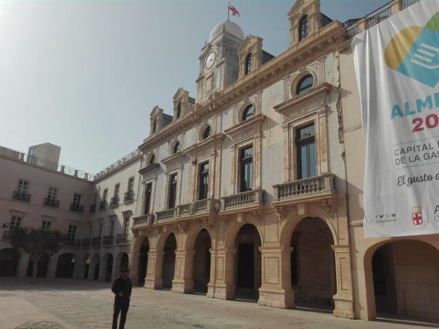 A licitación, la reforma de la fachada de la Casa Consistorial de Almería