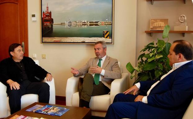 Puerto y empresarios unen fuerzas para trabajar por la Costa