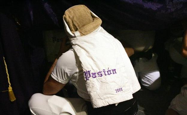 Almería tendrá un centro de atención al costalero durante la Semana Santa