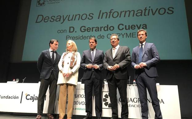 Los empresarios respaldan la propuesta de mejorar la conexión de la Alhambra y el Centro