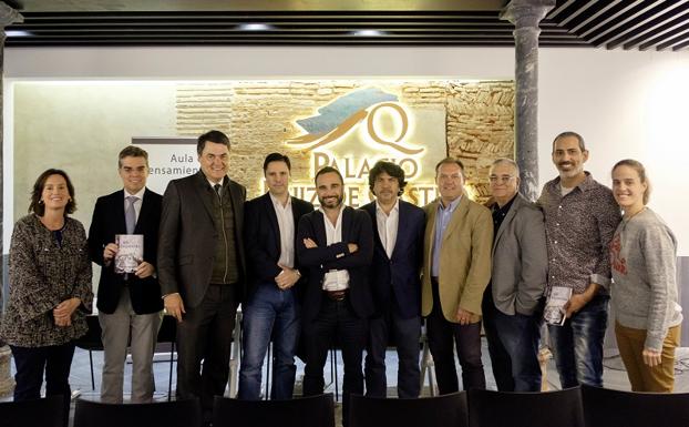 Motril disfruta con la novela negra de Quico Chirino de la mano del Aula de Pensamiento