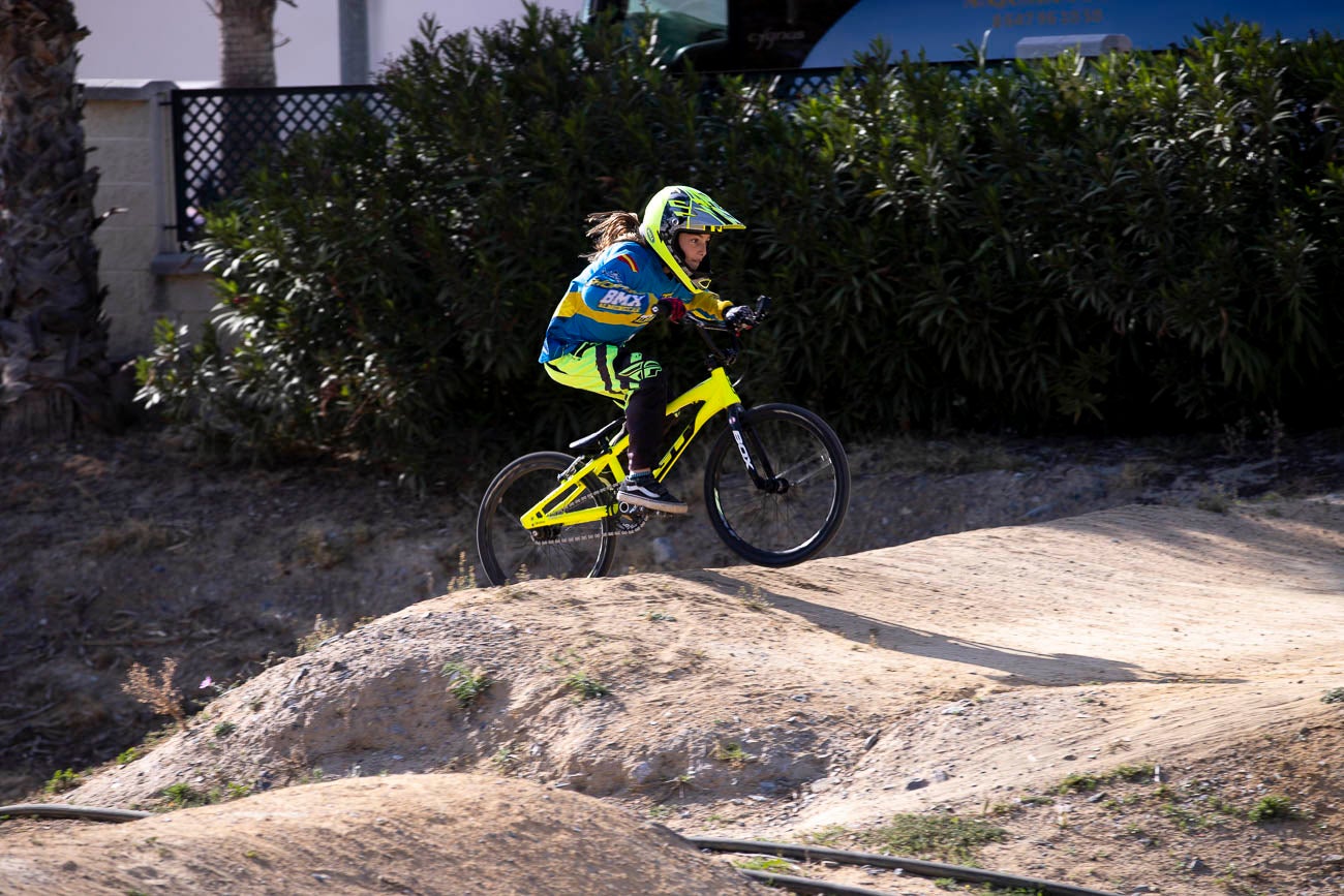 Ana Valderrama, un futuro prometedor para el ciclismo