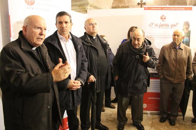 Muestra sobre los cristianos perseguidos