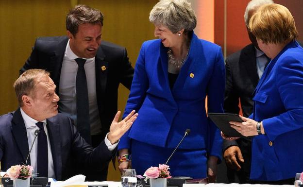 La Unión Europea estira el 'brexit' al 31 de octubre