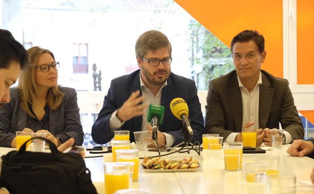 Hervías se pregunta «qué nuevo problema» surgirá en junio «para que no llegue» el AVE