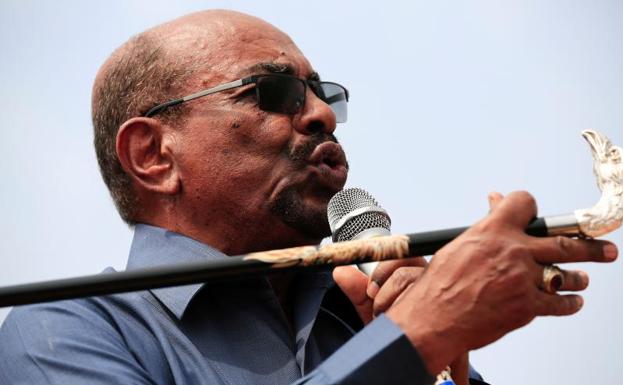 Dimite Omar al Bashir, presidente de Sudán, tras 30 años en el poder