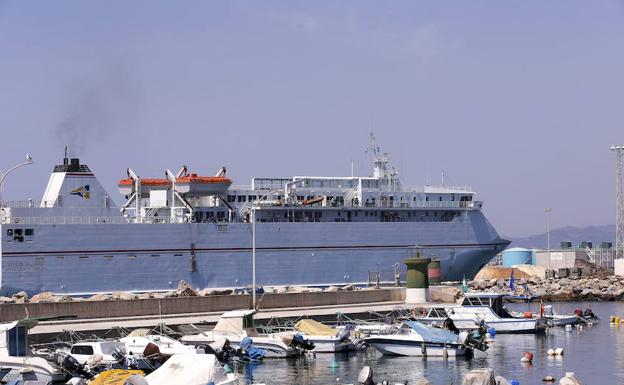 La ruta entre Motril y Tánger volverá a transportar pasajeros un año y medio después