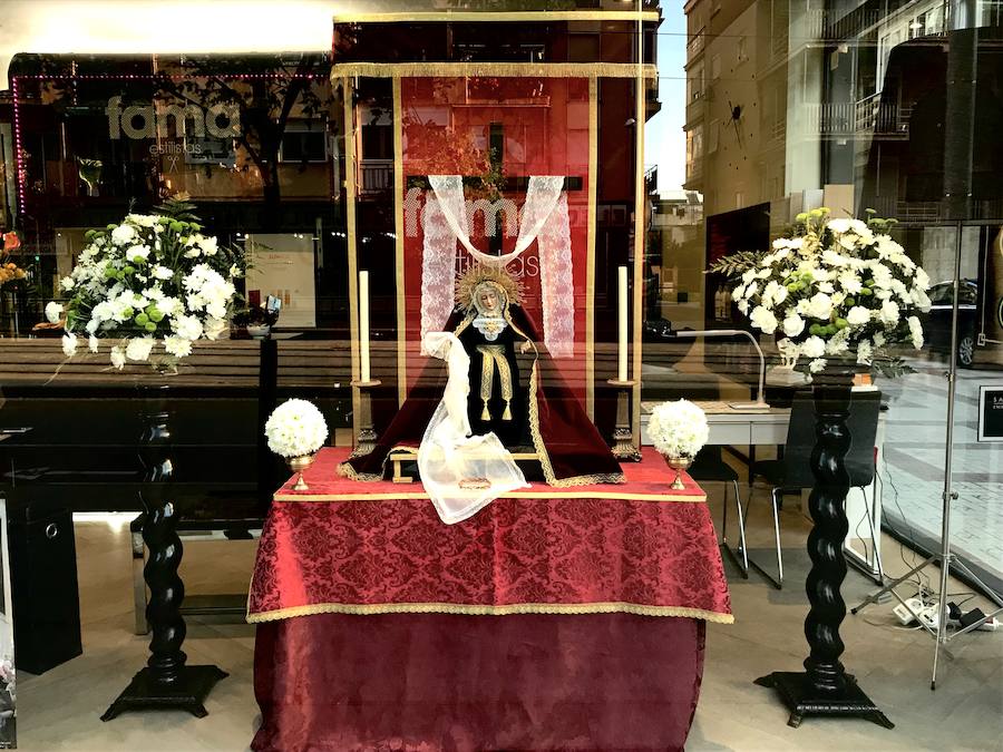 Los escaparates se visten de Semana Santa: estos son los premiados en el concurso