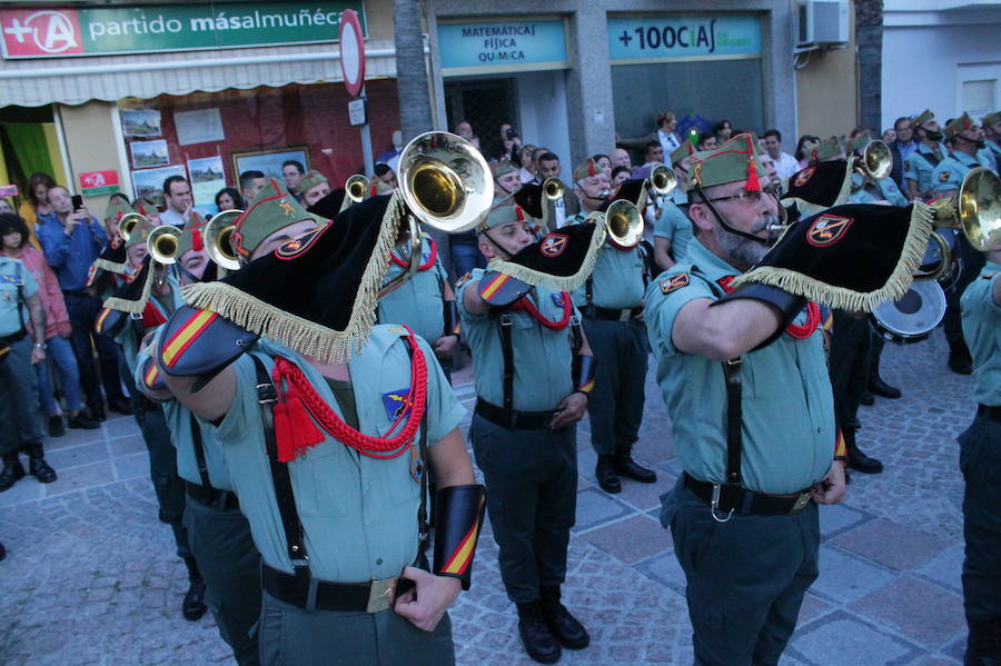 El Huerto recorre Almuñécar acompañado por la Legión