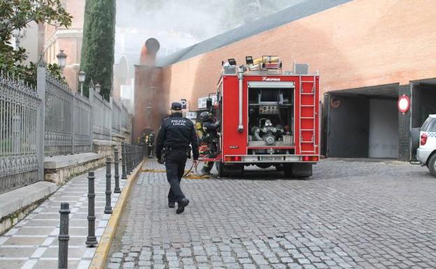 Piden que se paralice la oferta de una plaza de bombero en Jaén