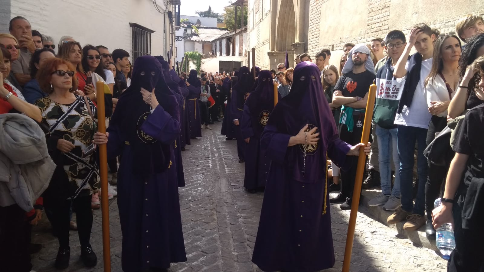 Silencio morado del Albaicín