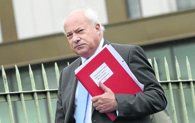 Un juez, convocado como parte de un jurado popular de su propio caso