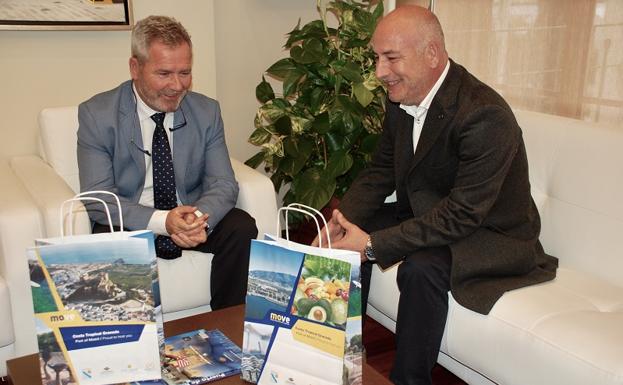 Puerto y Mancomunidad presentan el nuevo material promocional para los cruceristas