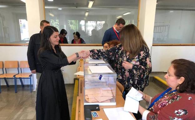 Macarena Olona (Vox): «Serán los españoles quienes juzguen y sentencien, que tengan memoria»