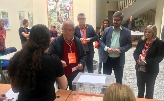 El candidato que venció en 'casa' de sus padres