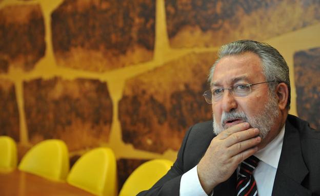 Salud decide este jueves si despide a Bernat Soria