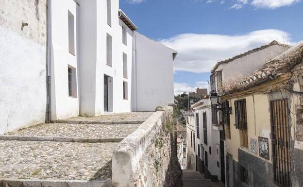 Los jóvenes cofrades estuvieron de 'marcha' por el Albaicín