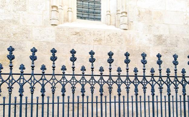 La verdad tras el 'monta tanto' sobre la Catedral de Granada que es viral en Twitter