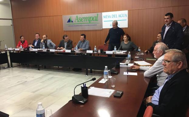 La Mesa del Agua de Almería no ve «factible» el Pacto Andaluz por el Agua sin incluir la conexión con la presa de Rules