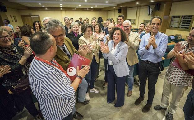 Pilar Aranda, única aspirante, reelegida rectora con una participación del 11,72%