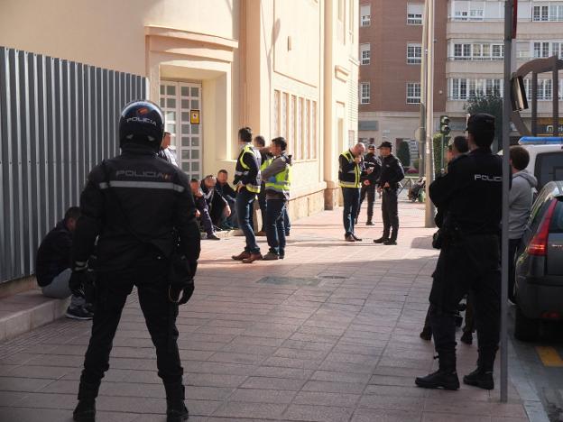 Perseguirán por ordenanza la compra y venta sin permiso de objetos o servicios