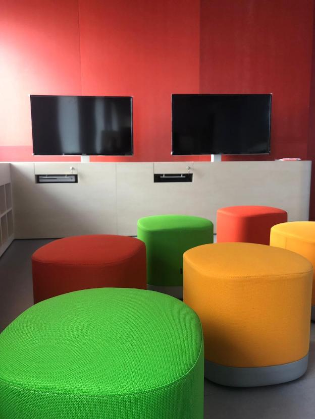 La apertura de la biblioteca José María Artero se atasca por la paralización del contrato para los libros